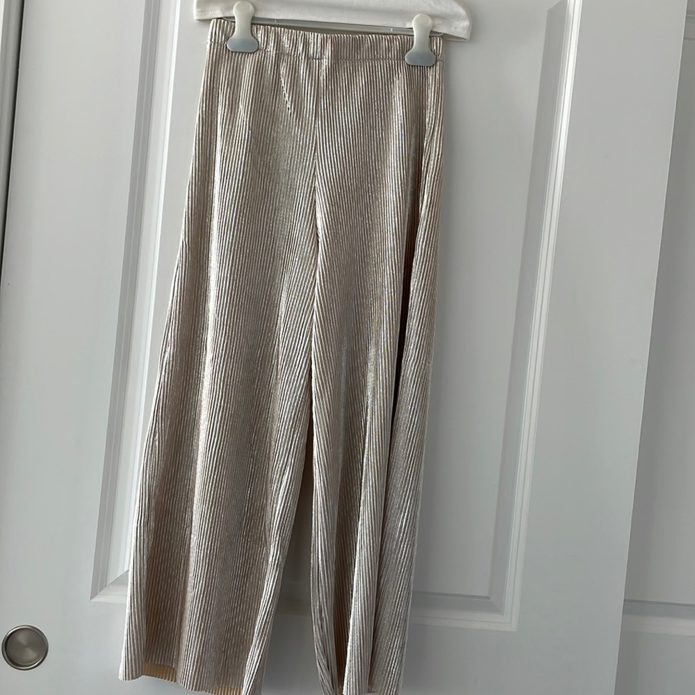 SOLD Light gold lamé cropped pants - one size fits most
